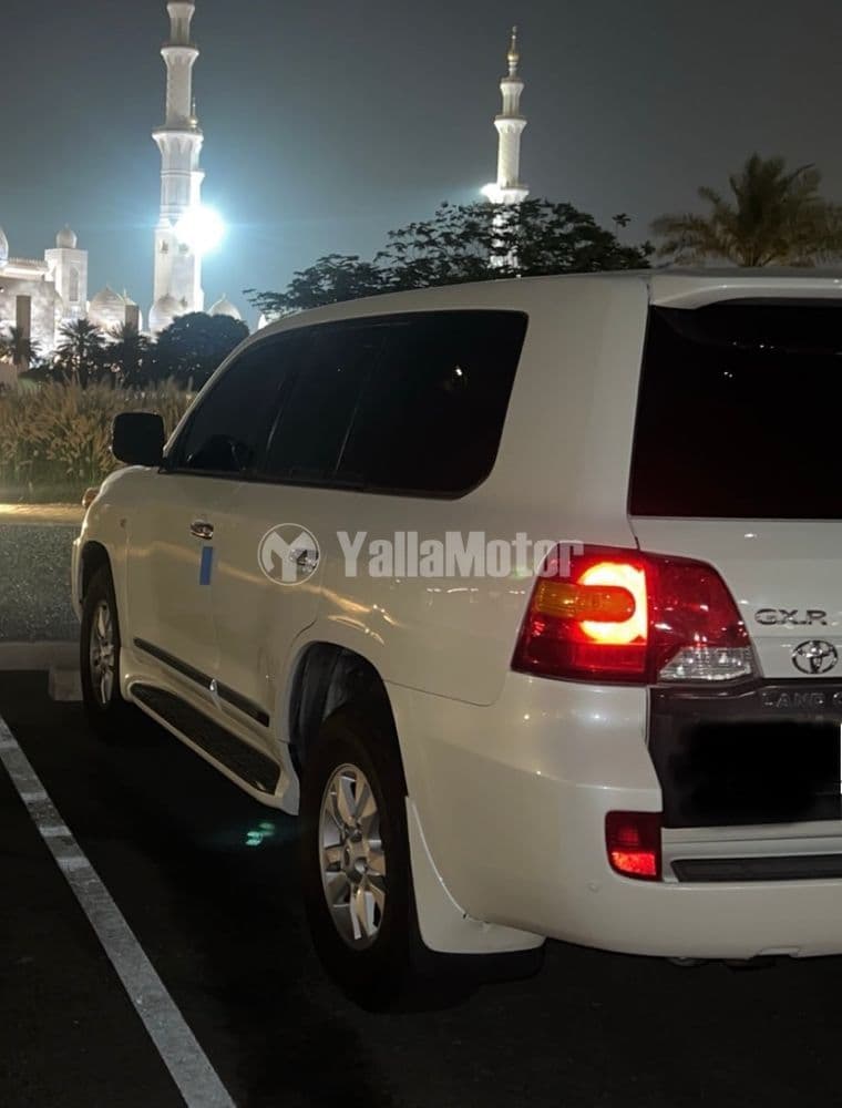 مستعملة تويوتا لاند كروزر 4.6 GXR 2010