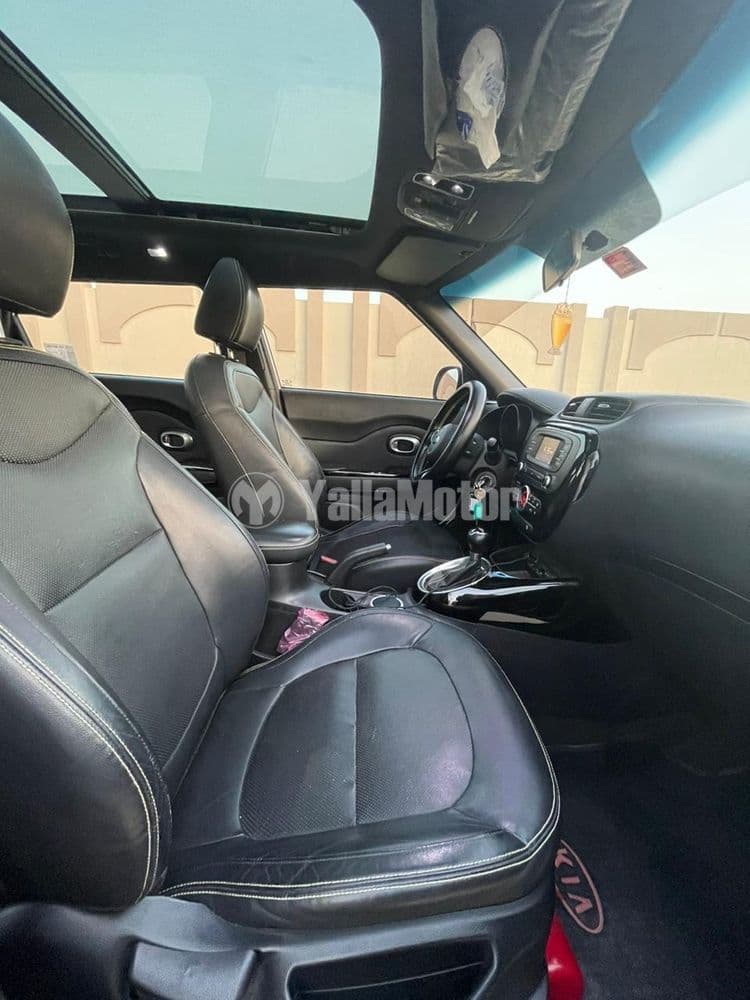 مستعملة كيا سول 2.0L Top 2015