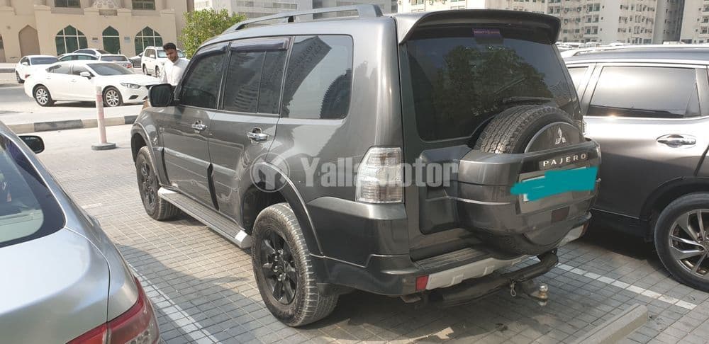 Used Mitsubishi Pajero 3.5L GLS 5 Door 2012