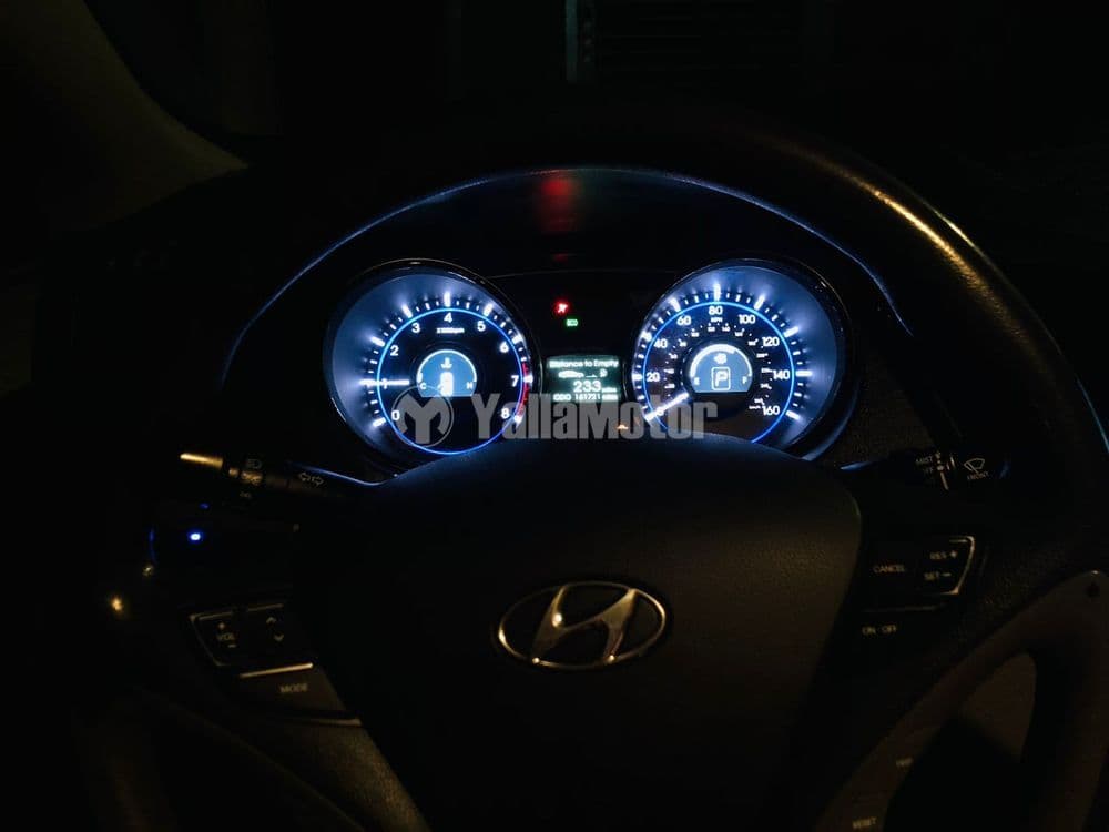 هيونداي سوناتا 2.4L Mid 2014 مستعملة
