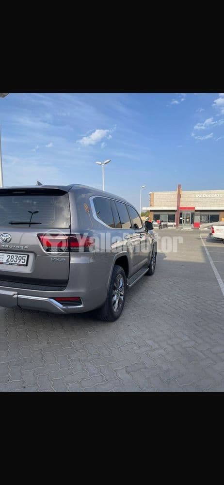 تويوتا لاند كروزر 3.5T VXR 2022 مستعملة