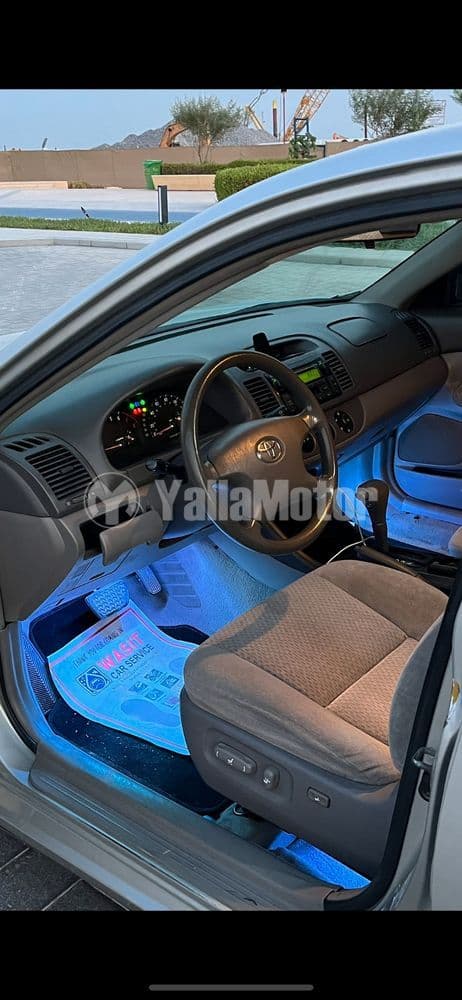 تويوتا كامري 2.5L LE 204 HP 2004 مستعملة