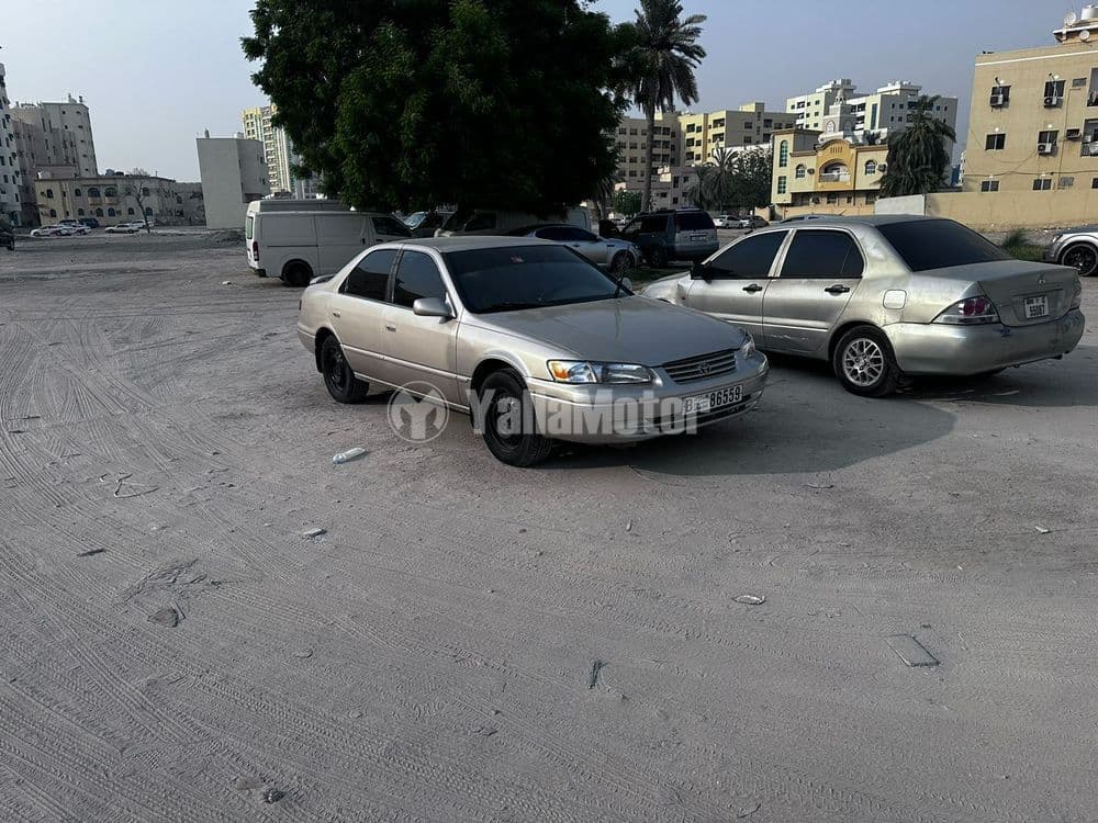 تويوتا كامري 2.5L Highline 2000 مستعملة