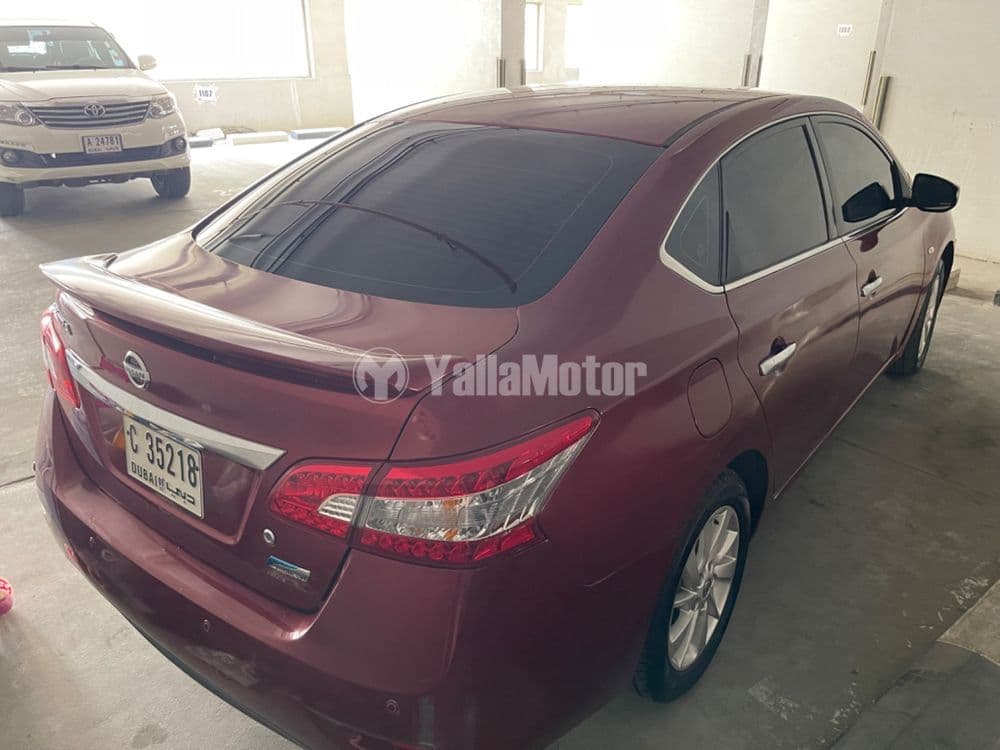 نيسان سنترا 1.6L سيدان 2015 مستعملة