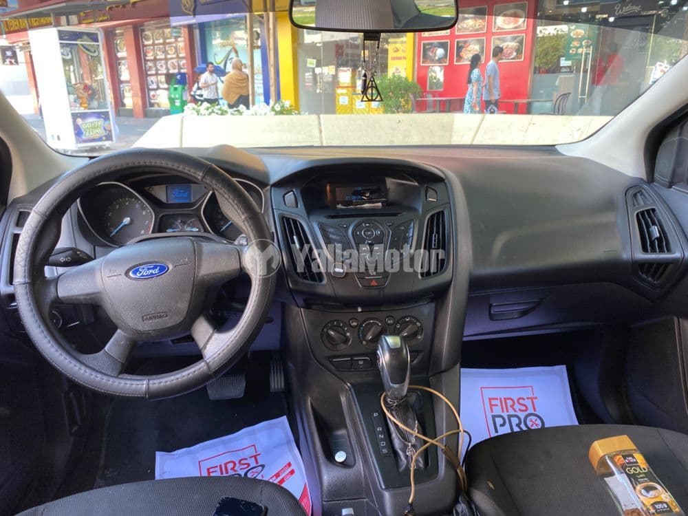 فورد فوكس 1.6L أمبيانت سيدان 2013 مستعملة