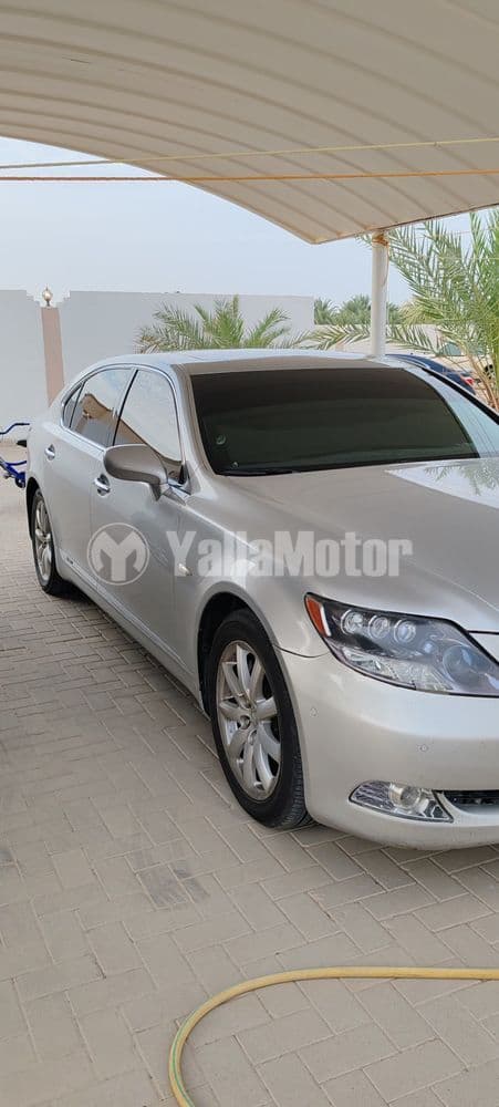 Used Lexus LS 600hL 4 door 5.0L LWB 2008