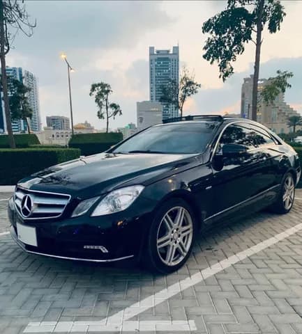 Used Mercedes-Benz 300/350/380 2010