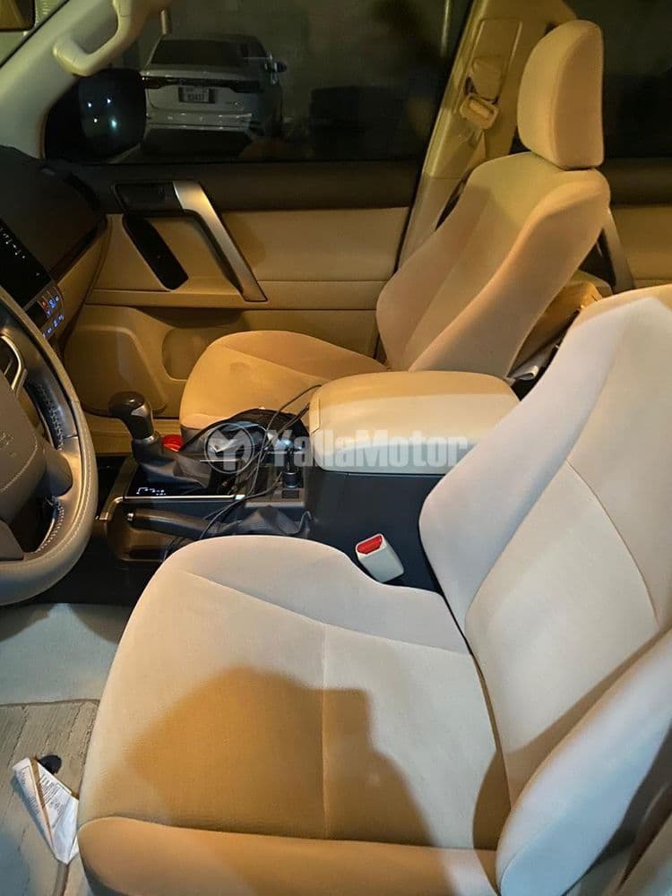 تويوتا لاند كروزر برادو 4.0L GXR 2021 مستعملة