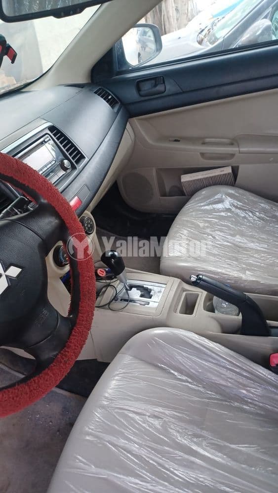 ميتسوبيشي لانسر 1.3L Automatic 2015 مستعملة