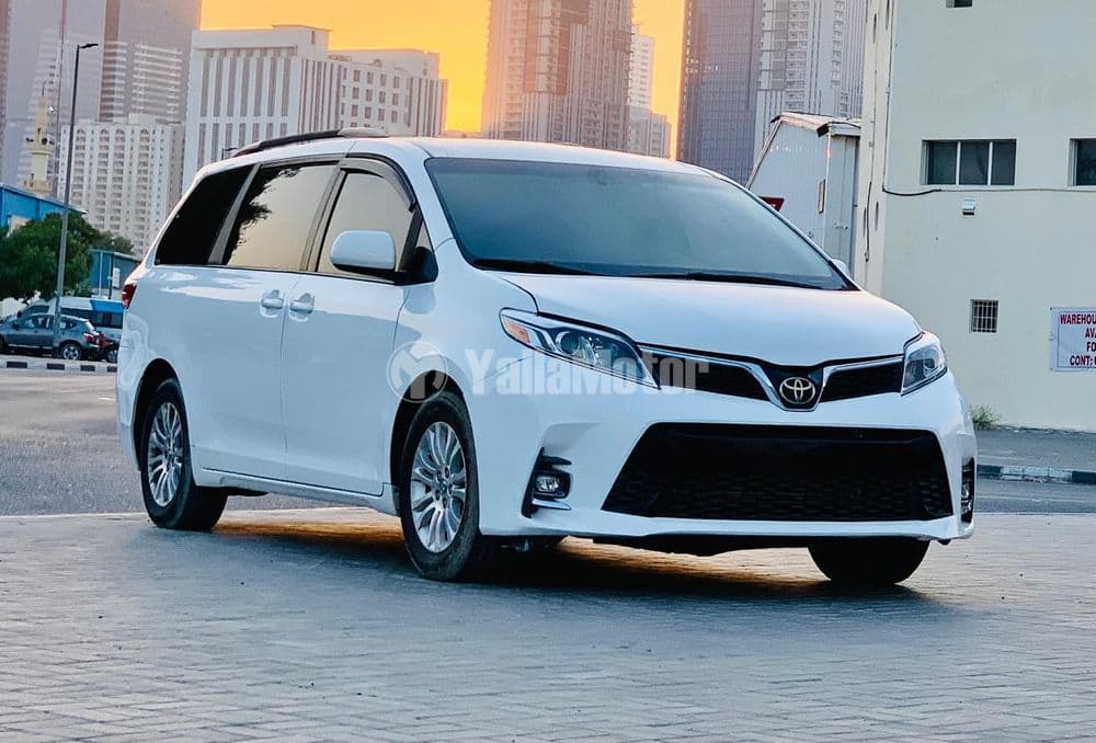 Used Toyota Sienna 2015