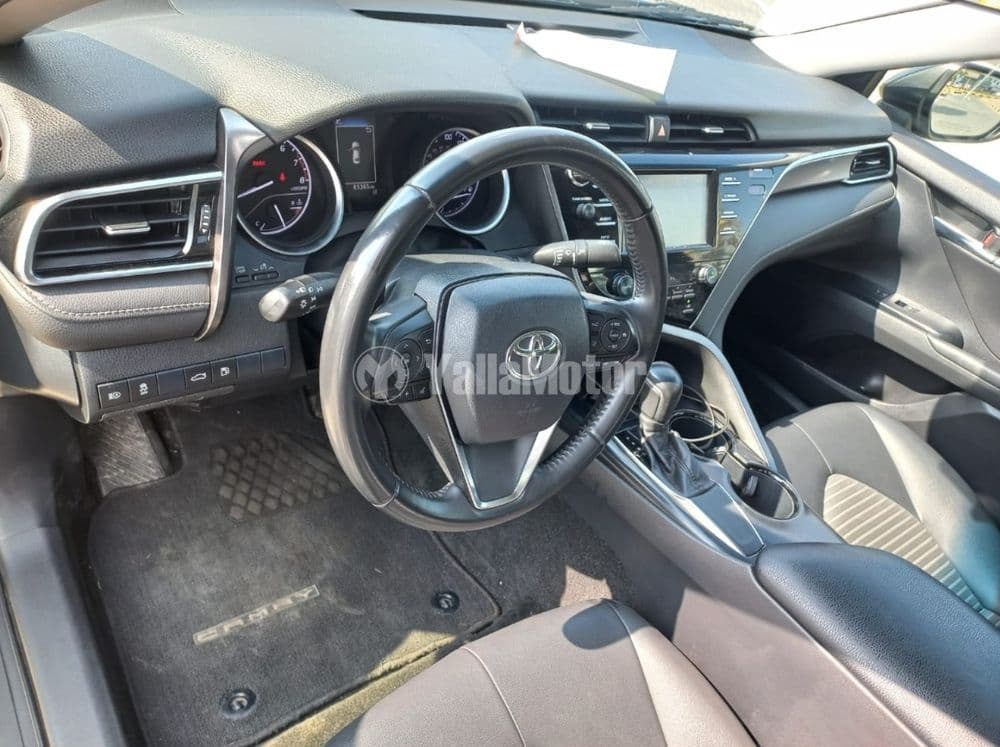 Used Toyota Camry 2.5L SE 178 HP 2018