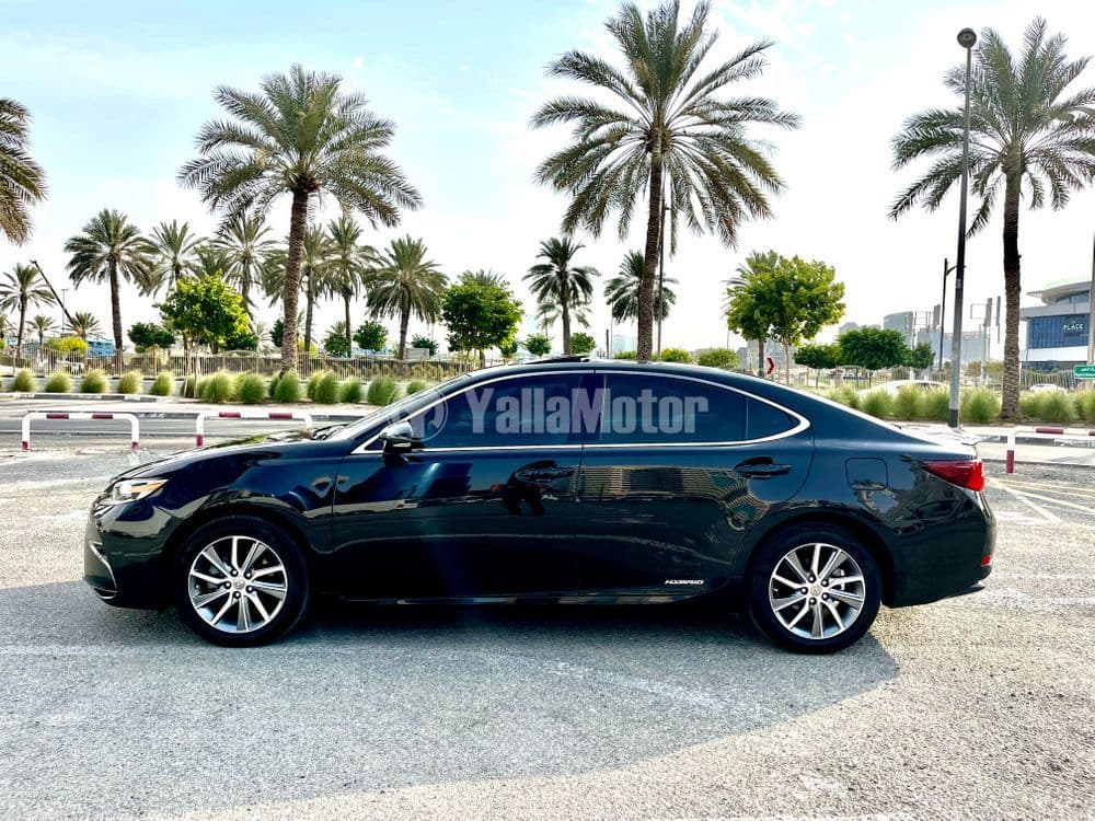 Used Lexus ES 300 Hybrid Full Option 2017