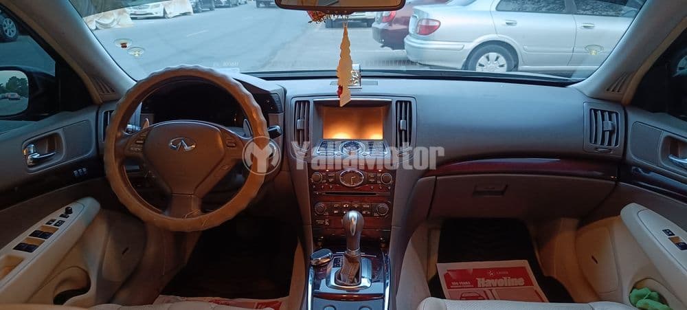 مستعملة انفينيتي جي25 سيدان 2.5L Luxury Sunroof 2014