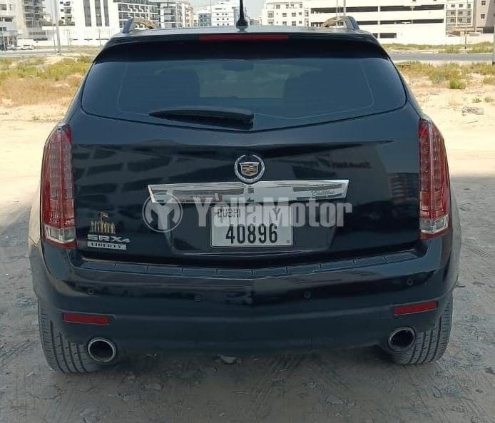 كاديلاك أس آر اكس 3.6L 5 Seater 2011 مستعملة