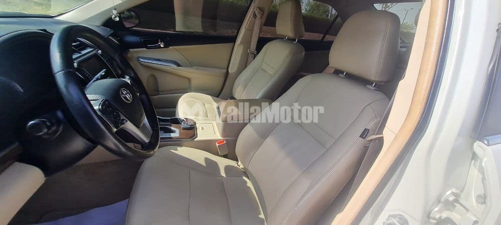 تويوتا كامري 2.5L Limited 2014 المستعمل