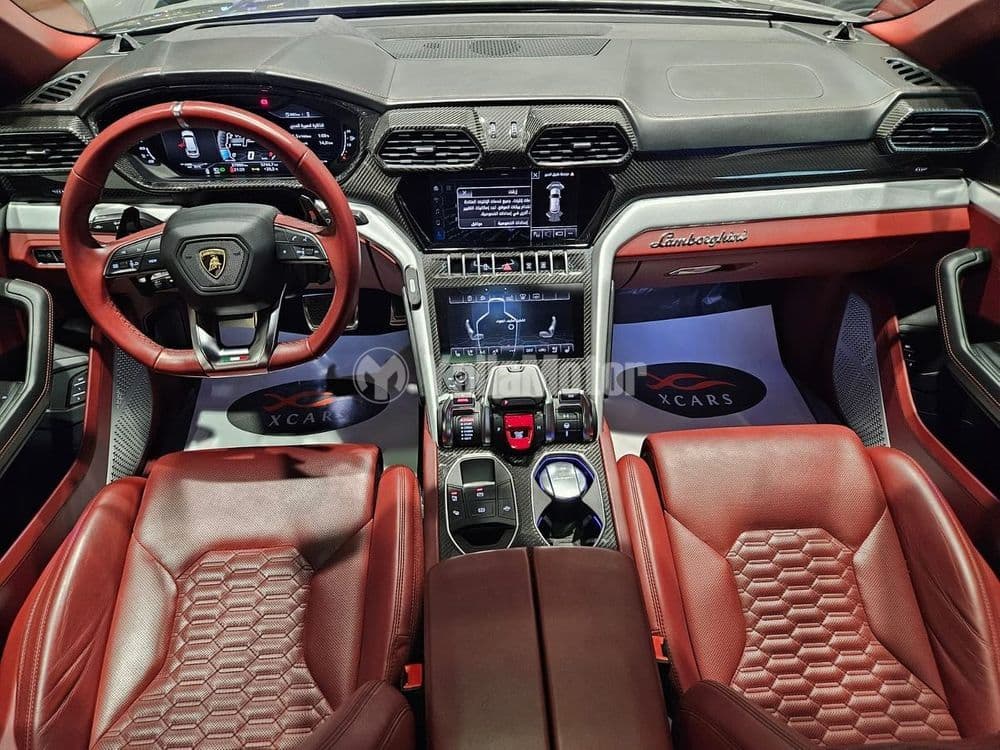 Used Lamborghini Urus 2021