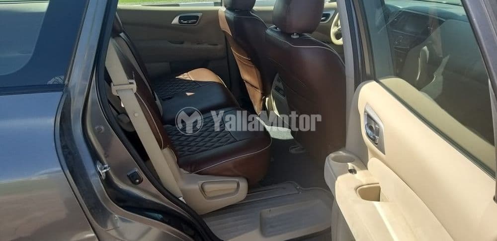 نيسان باثفايندر 3.5L S 4WD 2015 مستعملة