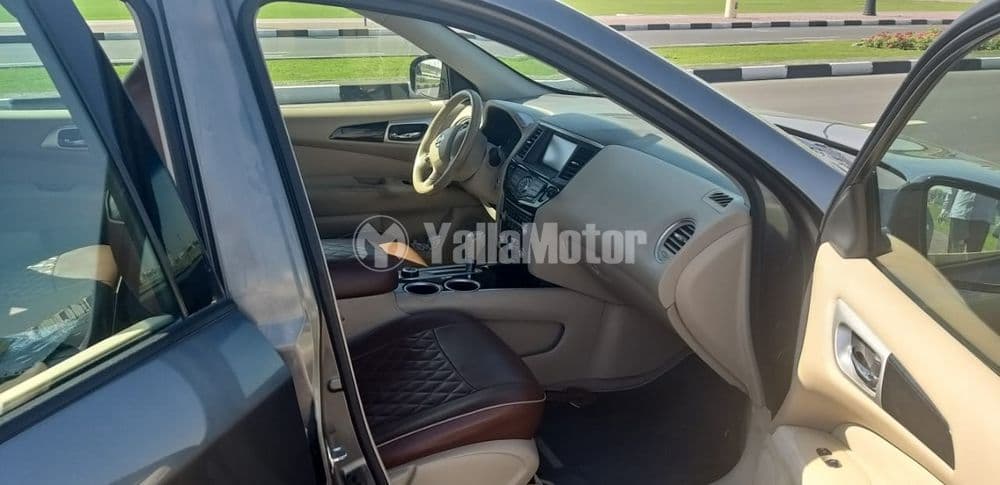 نيسان باثفايندر 3.5L S 4WD 2015 مستعملة