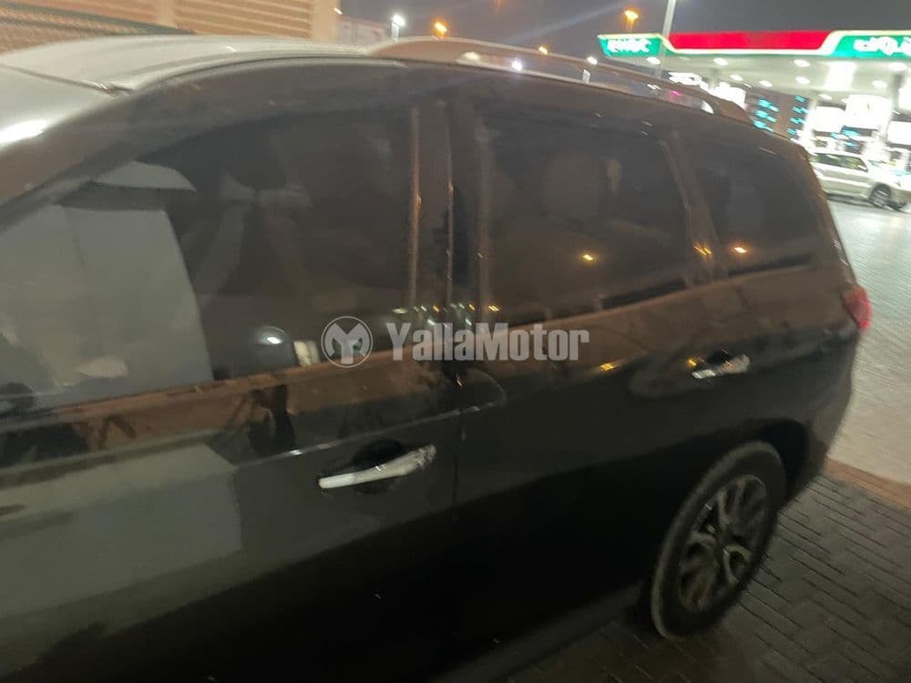 نيسان باثفايندر 3.5L SL 4WD 7 Seater 2015 مستعملة