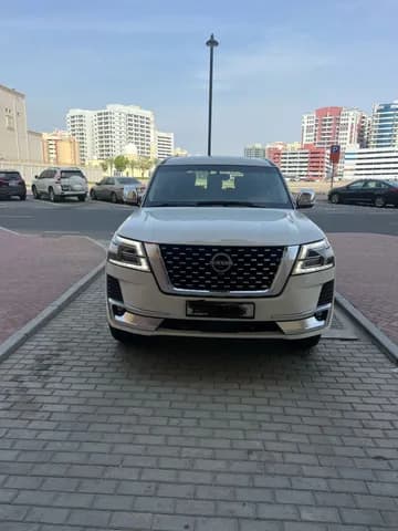 Used Nissan Patrol 4.0L SE Platinum 2016