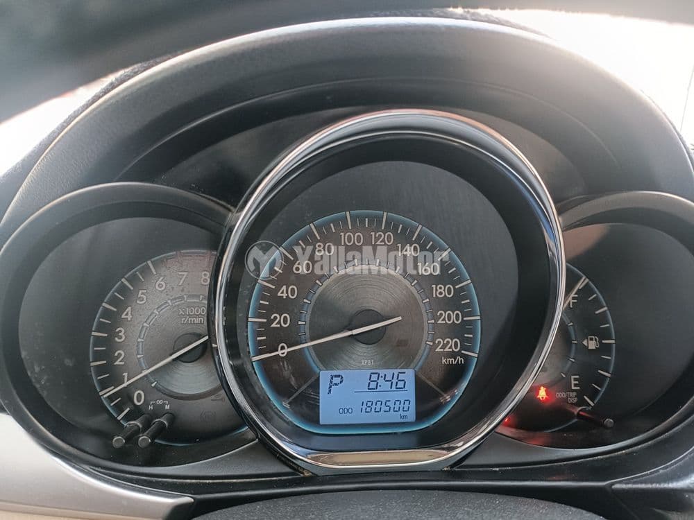 تويوتا يارس سيدان 1.5 Sport 2014 مستعملة