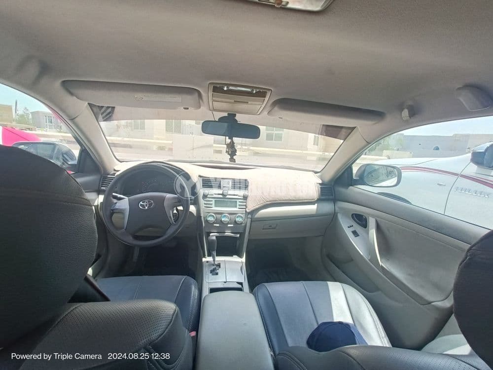 Used Toyota Camry 2.5L GLX 2010