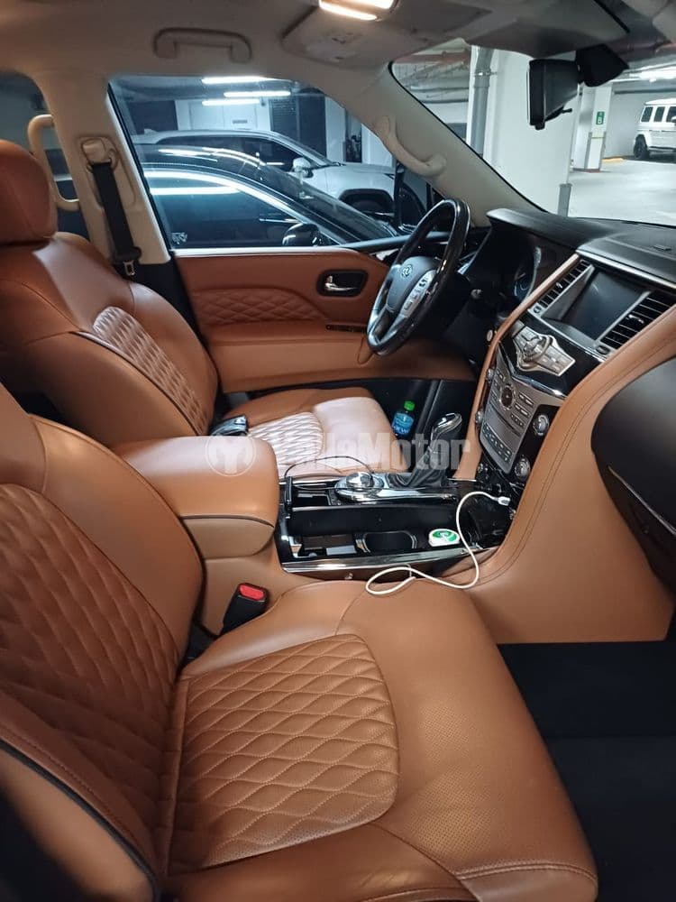 مستعملة انفينيتي كيو اكس80 5.6L 8s لكشاري 2019