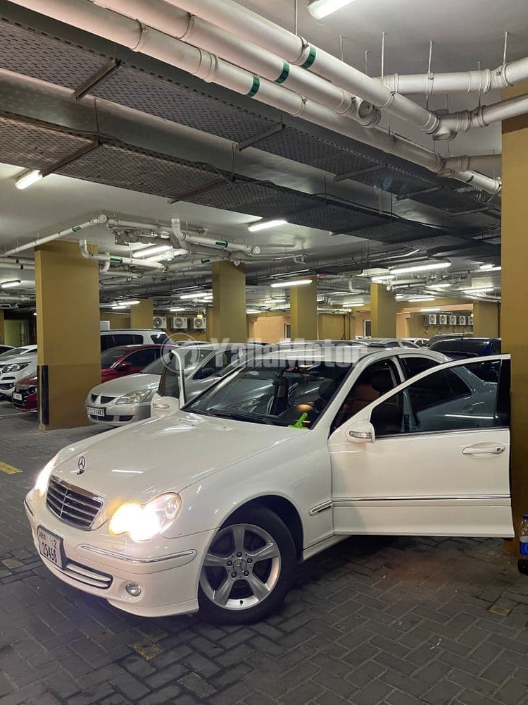 مرسيدس بنز الفئة سي C 230 2007 مستعملة