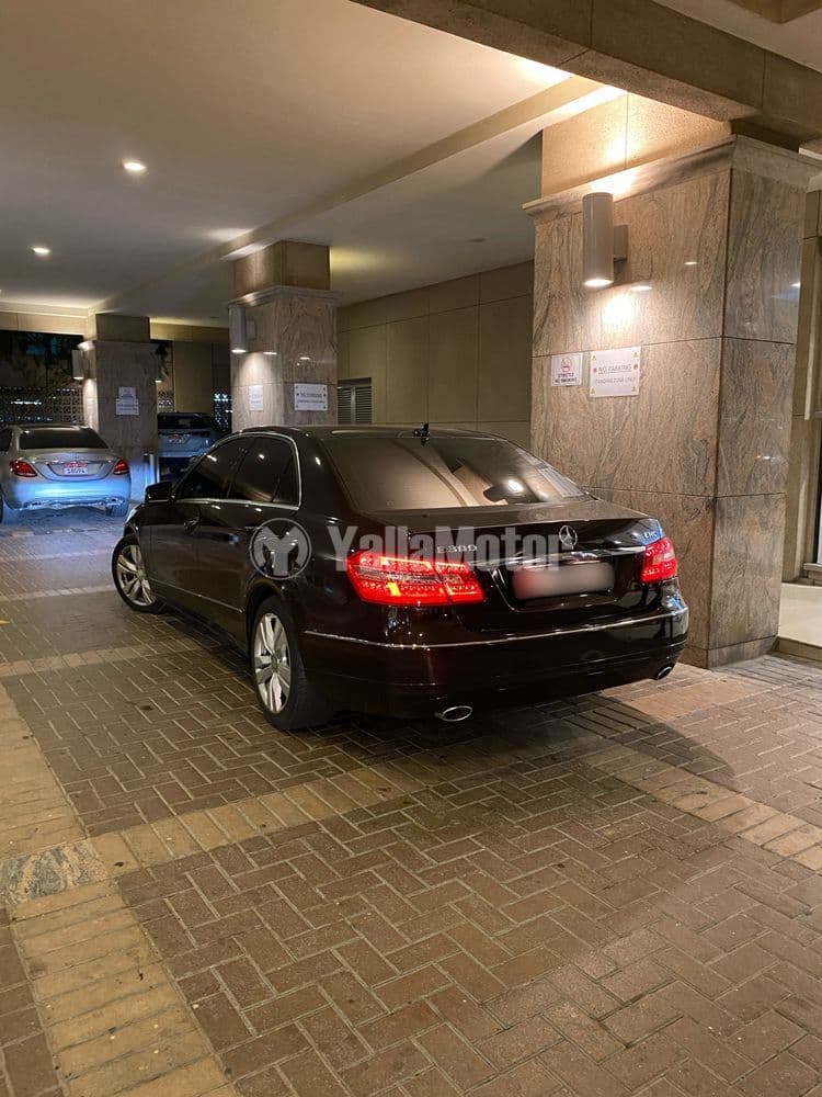 Used Mercedes-Benz E-Class E 300 2011