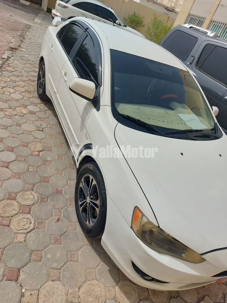 ميتسوبيشي لانسر إي اكس 2.0L 2011 مستعملة