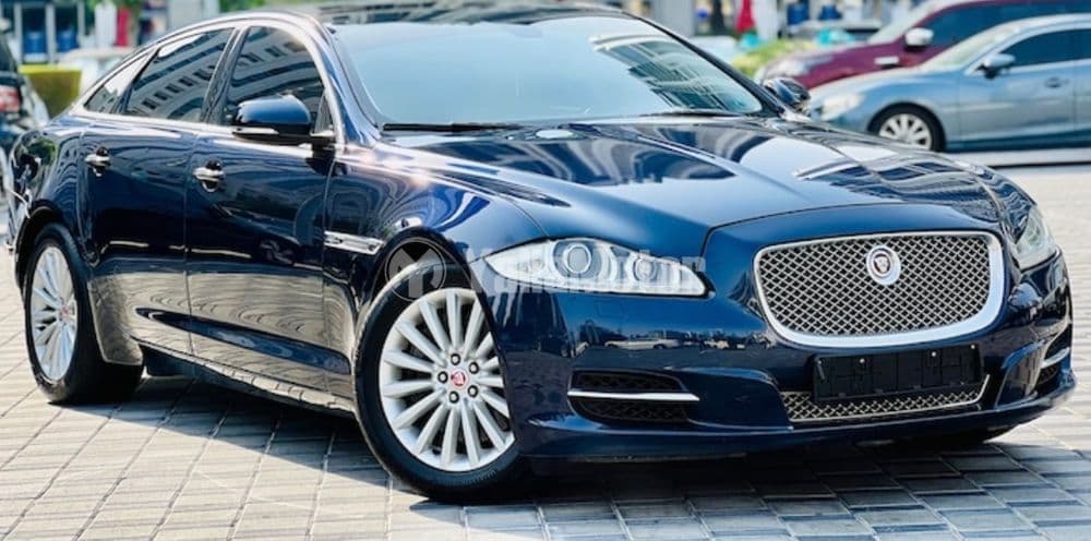 Used Jaguar XJ 3.0L SC Luxury SWB (340 PS) 2014