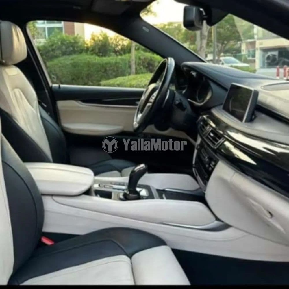 بي إم دبليو اكس6 xDrive 50i 2015 مستعملة