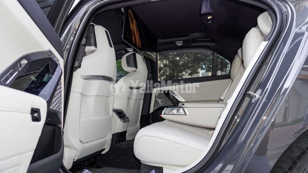 بي إم دبليو الفئة السابعة 740i 2023 مستعملة