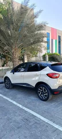 Used Renault Captur 1.3T (155 HP) 2016 Used Renault Captur 1.3T (155 HP) 2016 used_cars.forSale