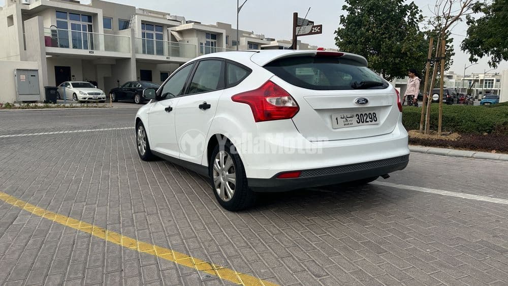 مستعملة فورد فوكس 1.6L Hatchback 2012