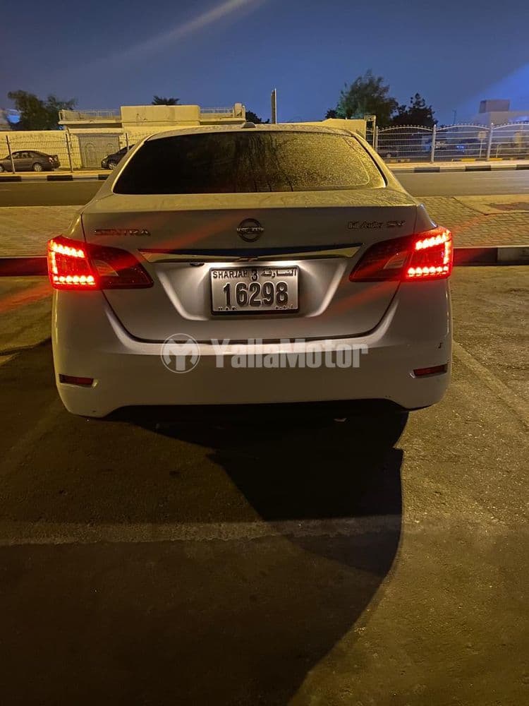 نيسان سنترا 1.6L Full Option 2015 مستعملة