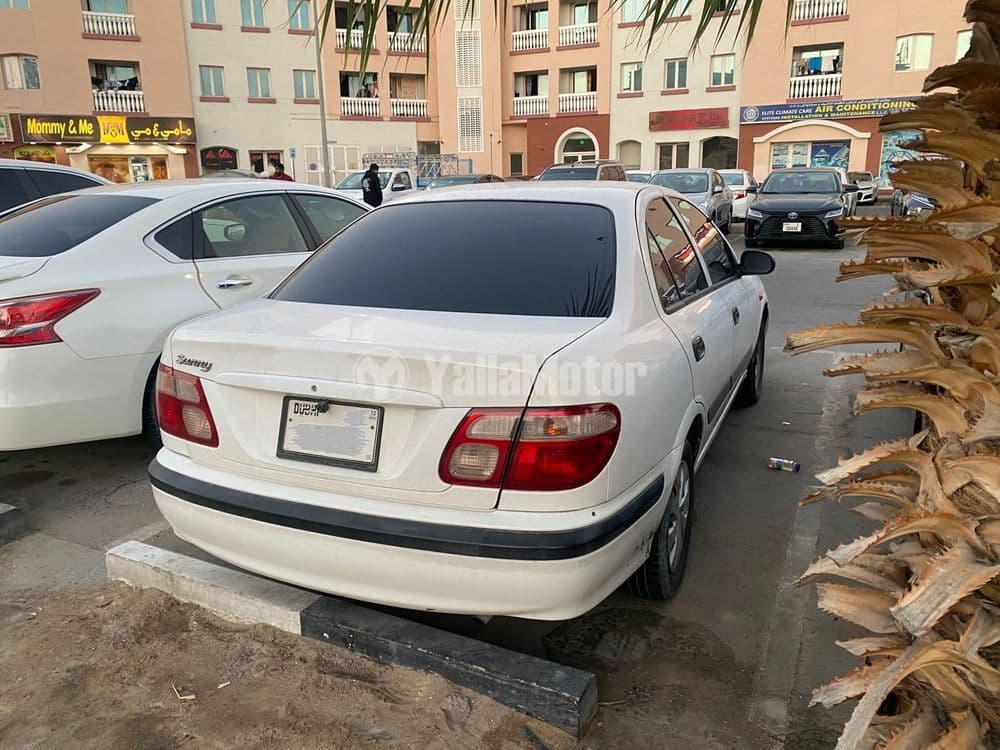 نيسان صني 1.6L SL 2001 مستعملة