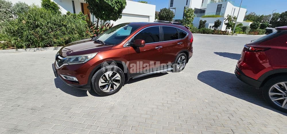 هوندا سي أر في EX Plus AWD 2015 مستعملة