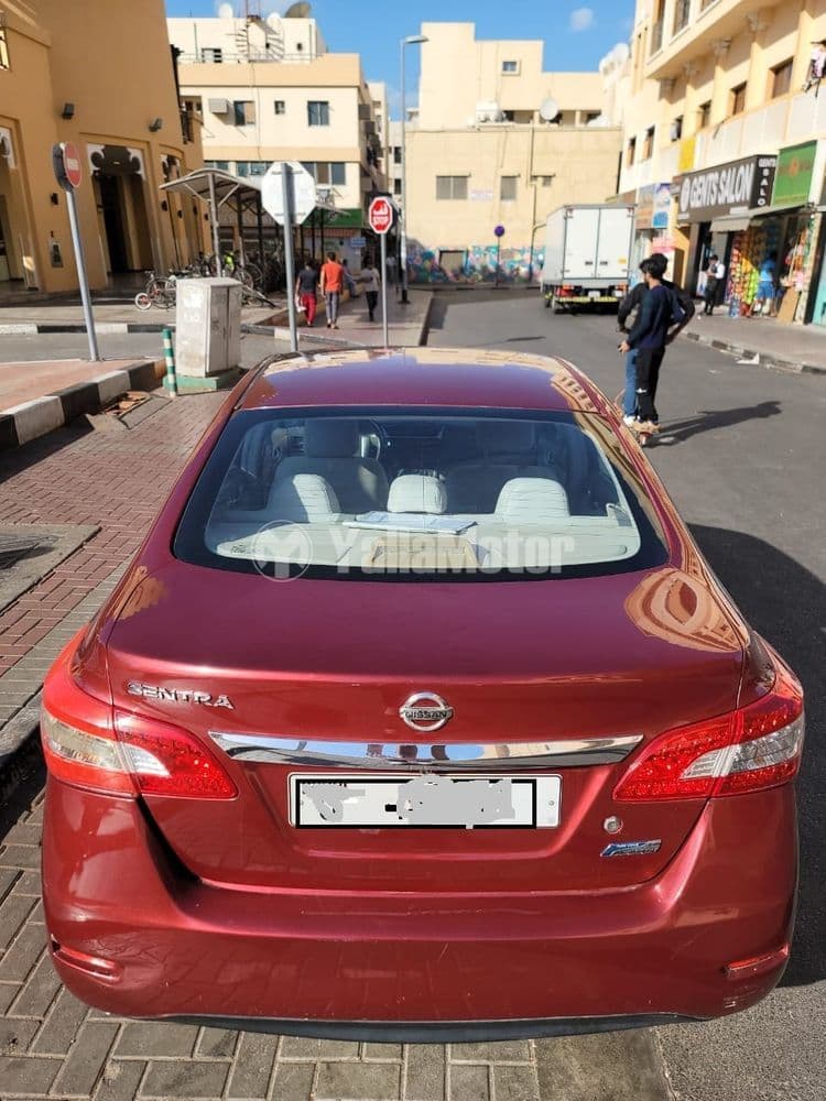نيسان سنترا 1.6L سيدان 2015 مستعملة