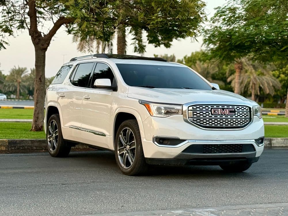 جي إم سي أكاديا دينالي دينالي 2018 مستعملة