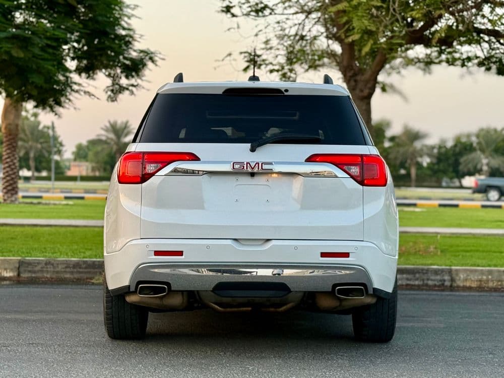 جي إم سي أكاديا دينالي دينالي 2018 مستعملة