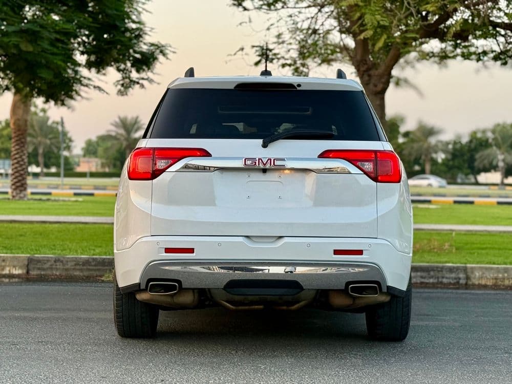 جي إم سي أكاديا دينالي دينالي 2018 مستعملة