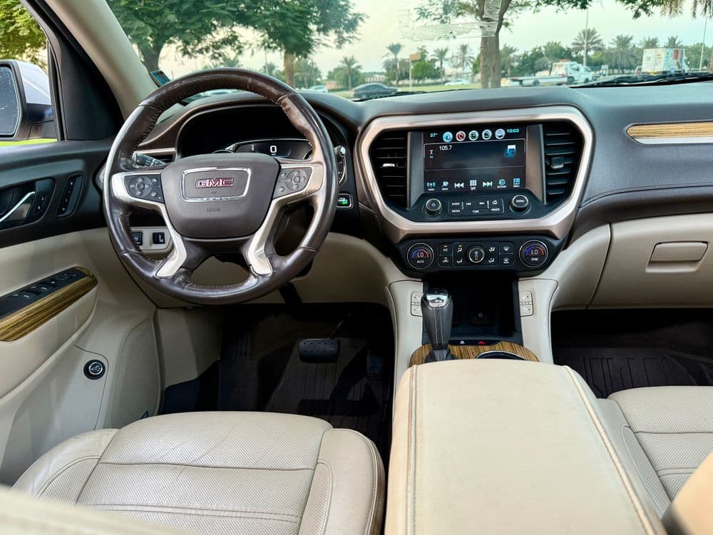 جي إم سي أكاديا دينالي دينالي 2018 مستعملة