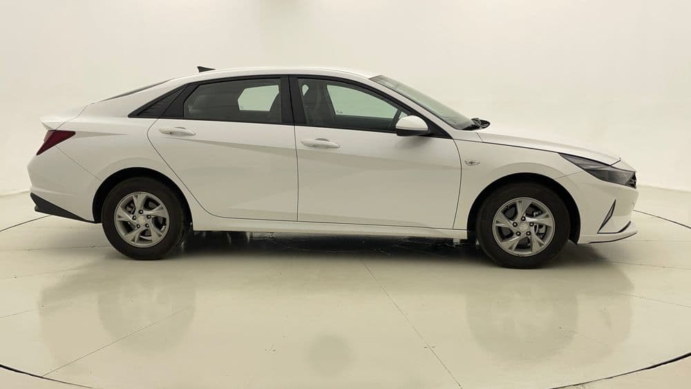 Used Hyundai Elantra 2023