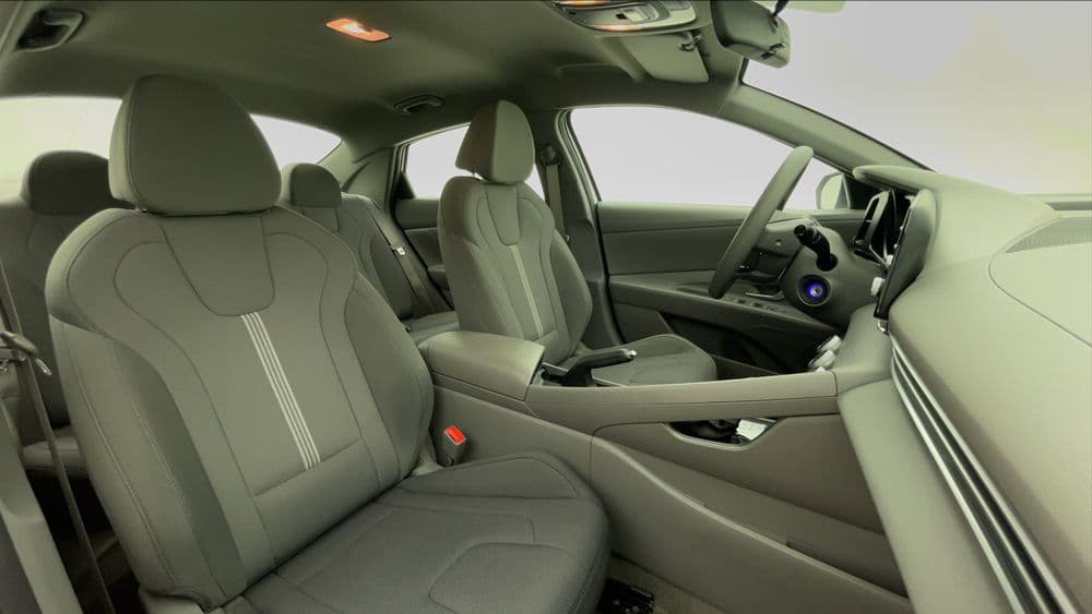 Used Hyundai Elantra 2023