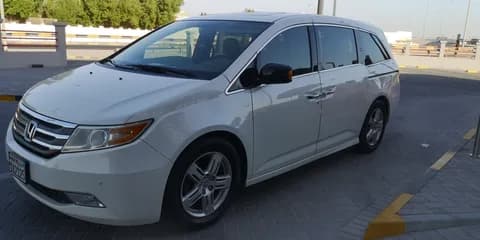 هوندا أوديسي 3.5L Touring 2013 مستعملة هوندا أوديسي 3.5L Touring 2013 مستعملة للبيع