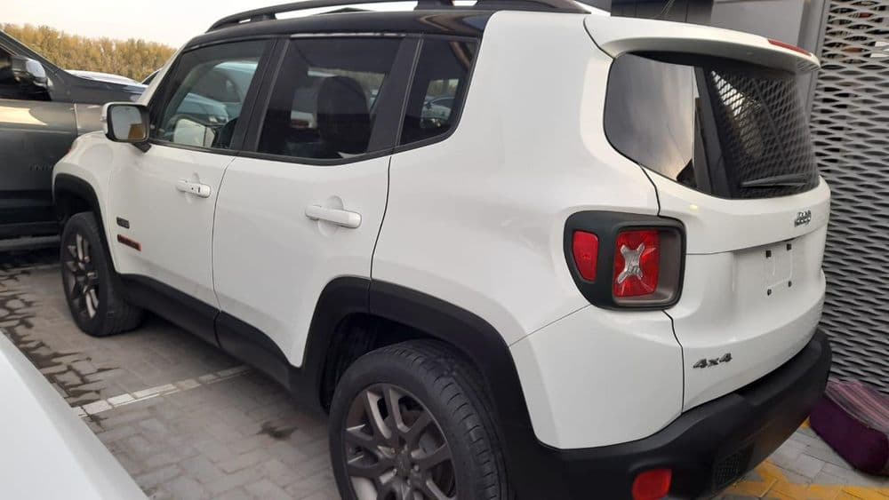مستعملة جيب رينيجيد 1.4T Limited 4x4 2016