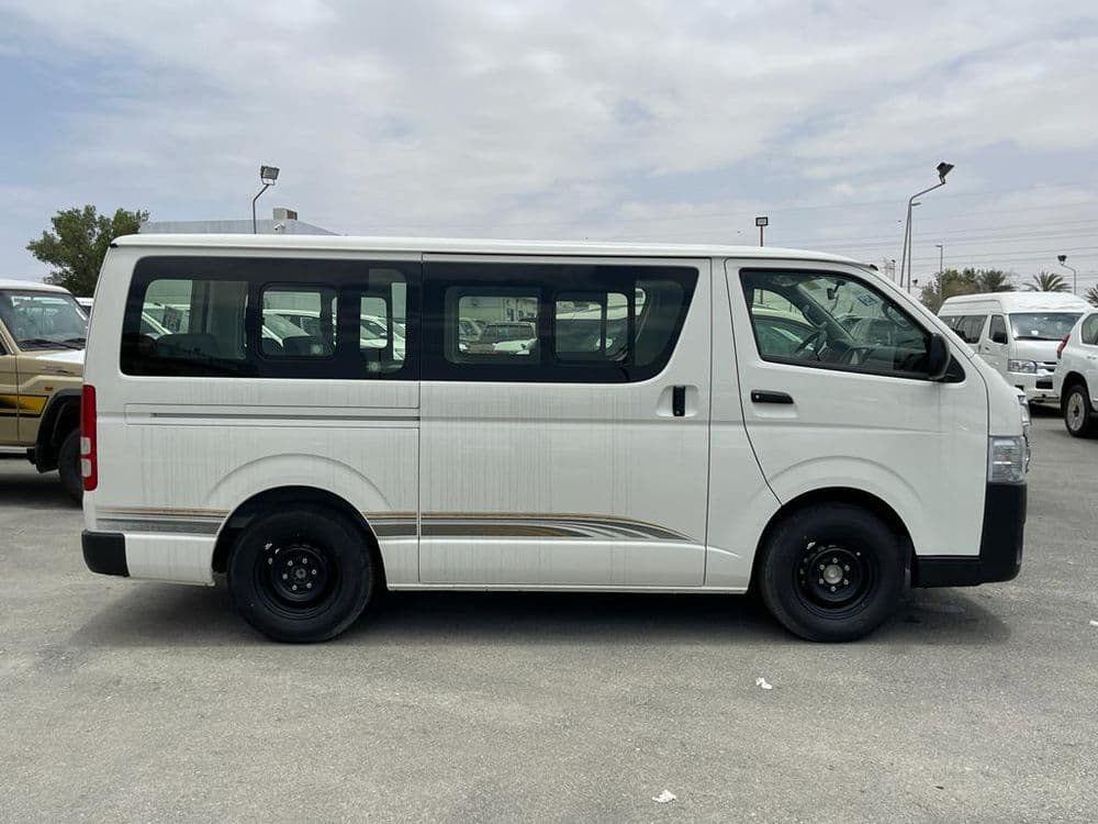 الجديد تويوتا هايس 2.5L Commuter M/T 2025