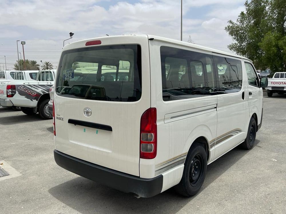 الجديد تويوتا هايس 2.5L Commuter M/T 2025