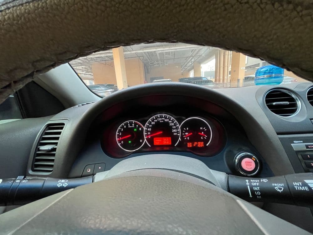 Used Nissan Altima 2.5 SV 2011